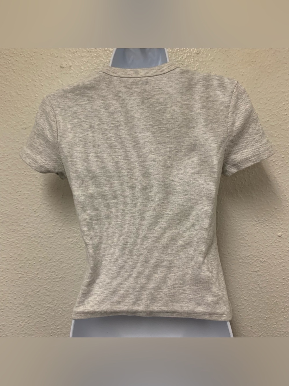 Old Navy Womens Snug Ribbed Short Sleeve T-Shirt Gray Medium Cropped Top - Picture 2 of 7